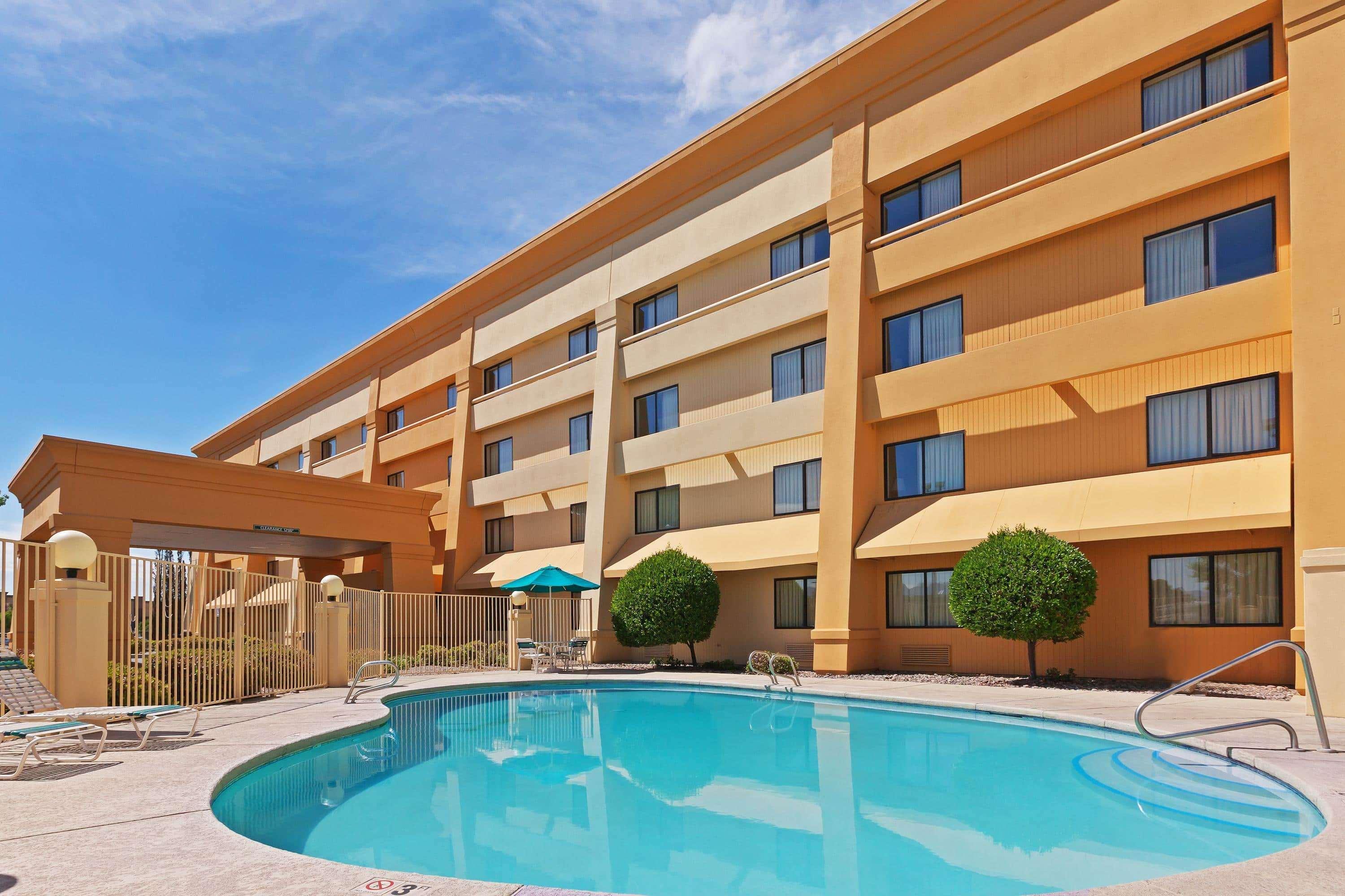 La Quinta Inn & Suites By Wyndham Las Cruces Organ Mountain Exterior photo